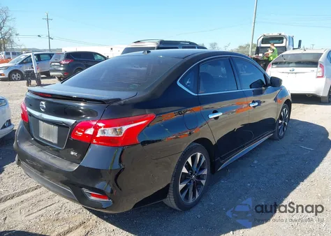 2016 Nissan Sentra Sr z USA, uszkodzony, nr VIN 3N1AB7AP2GY218396
